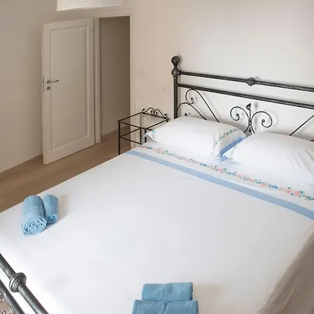 Ca' De Panaia شقة